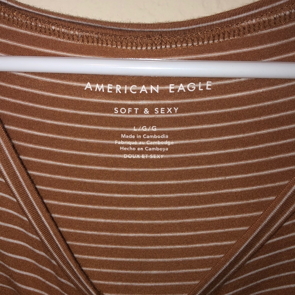 basic tee - Picture 2 of 2